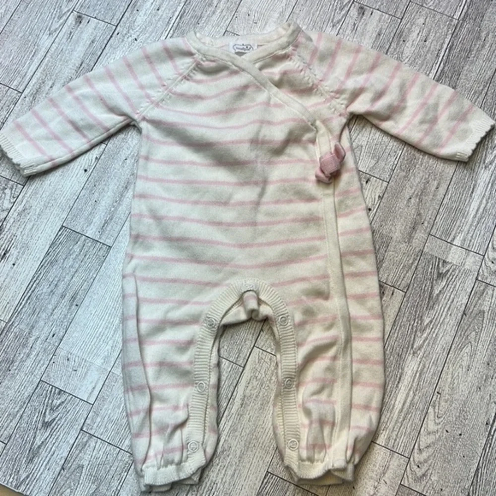 Mud Pie girl’s romper‎